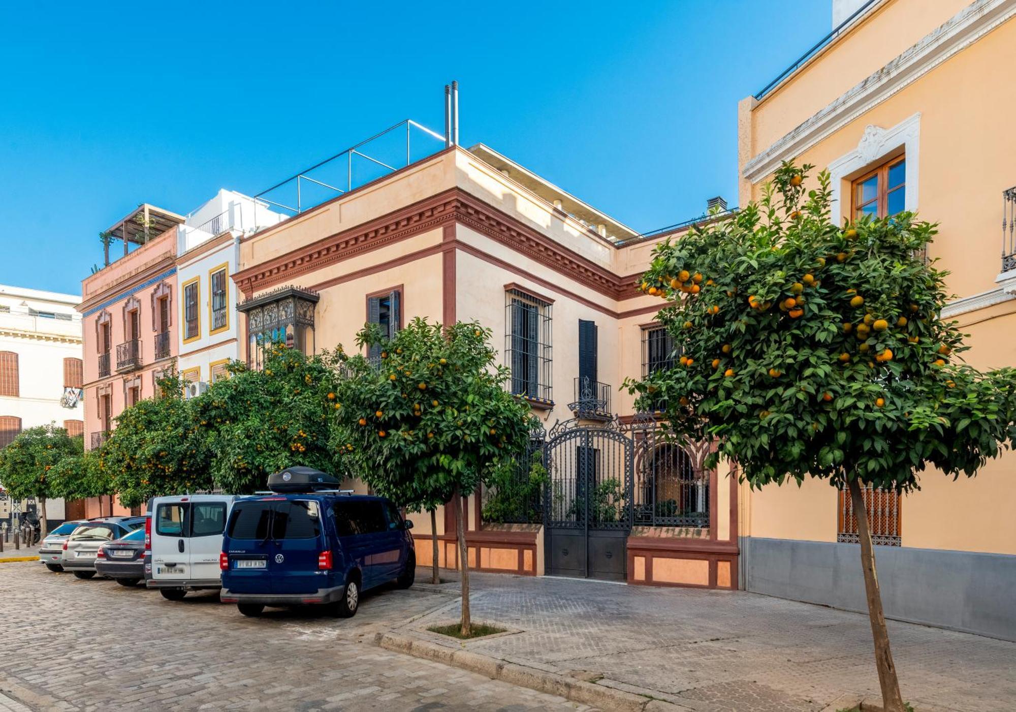 Апартаменты Misterhost Conde De Torrejon Севилья Экстерьер фото